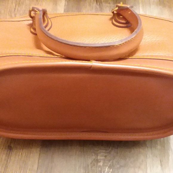 Vintage Dooney and Bourke - Picture 6 of 6